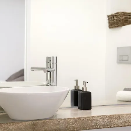 Apartment Fran Pacheco 39 *