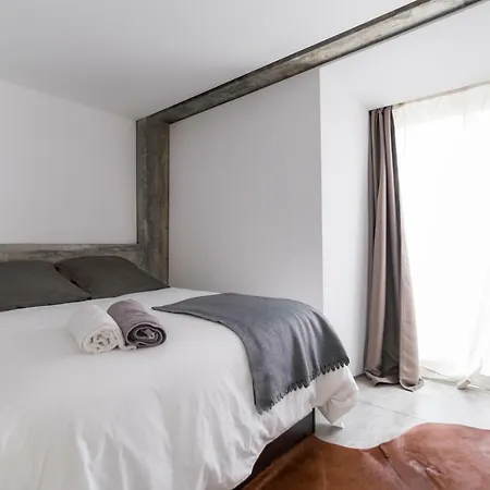 Apartment Fran Pacheco 39 *